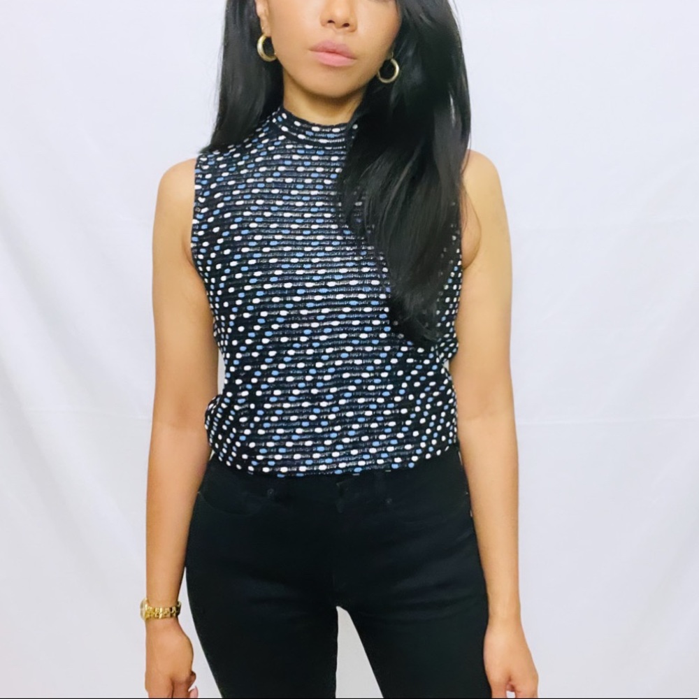 St. John | Knit Mock Neck Sleeveless Top - Picture 7 of 8